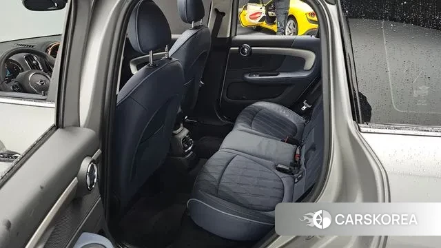 Mini Cooper S Countryman 2023 Серебристо-серый из Кореи, фото 3