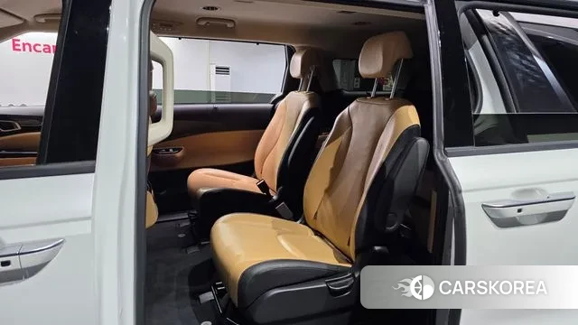 Kia Carnival 4th generation 2023 Белый из Кореи, фото 3