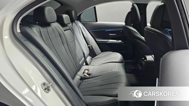 Mercedes-Benz E-Class W214 2024 Белый из Кореи, фото 3