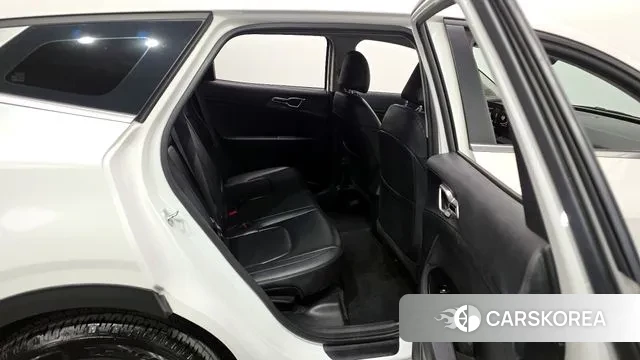 Kia Sportage 5th Generation 2022 Белый из Кореи, фото 3