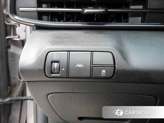 Hyundai Avante (CN7) 2022 Серебристо-серый из Кореи, фото 3