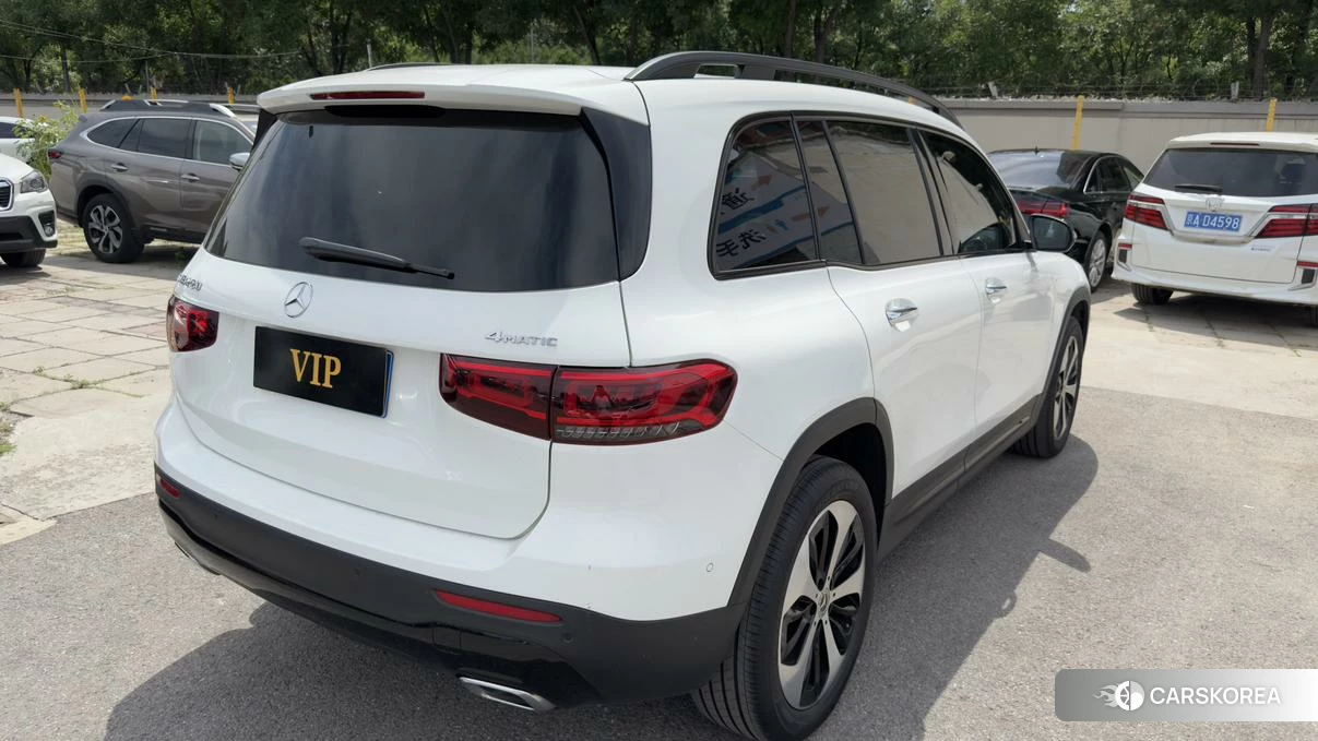 Mercedes-Benz GLB 2022 Белый из Китая, фото 3