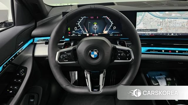 BMW 5 Series (G60) 2025 Белый из Кореи, фото 3