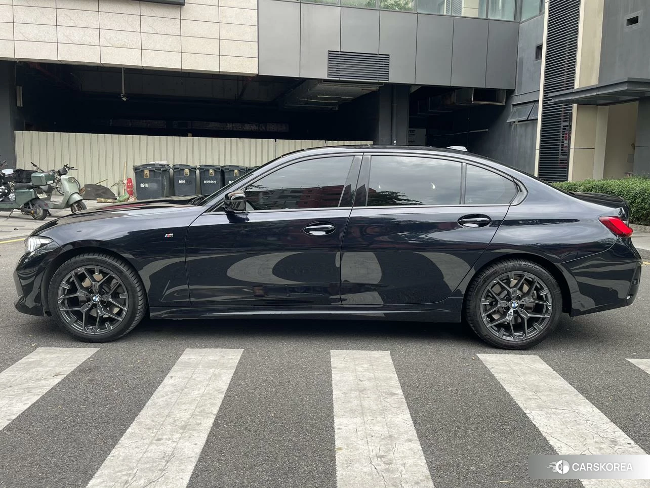 BMW 3 series 2024 Черный из Китая, фото 3