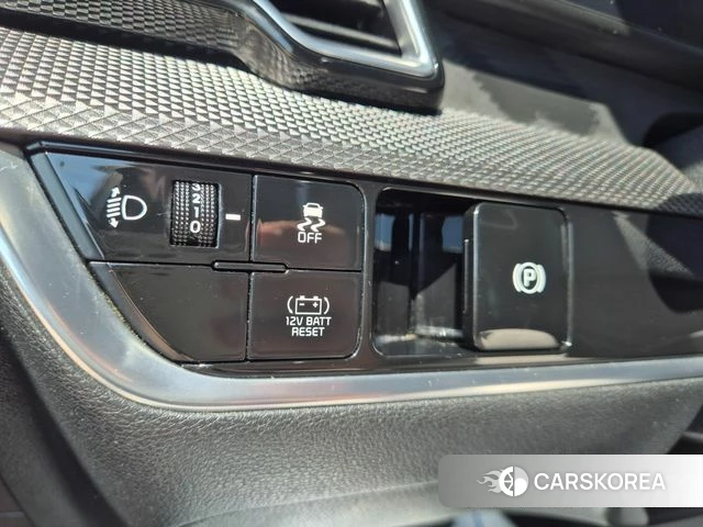 Kia Sportage 5th Generation Hybrid 2021 Черный из Кореи, фото 3