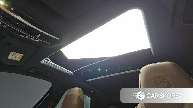 Porsche Cayenne (PO536) 2021 Жемчужный цвет из Кореи, фото 3