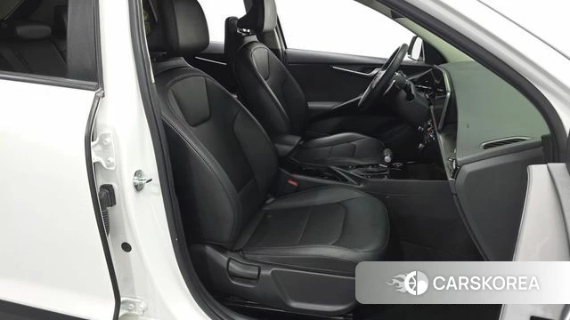 Kia Di Ol Nu Niro 2022 Белый из Кореи, фото 3