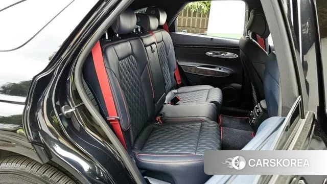 Genesis GV70 2021 Черный из Кореи, фото 3