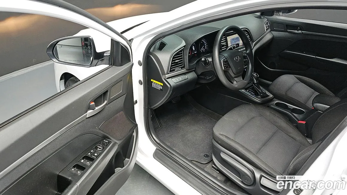 Hyundai Avante AD 2018 Белый из Кореи, фото 3