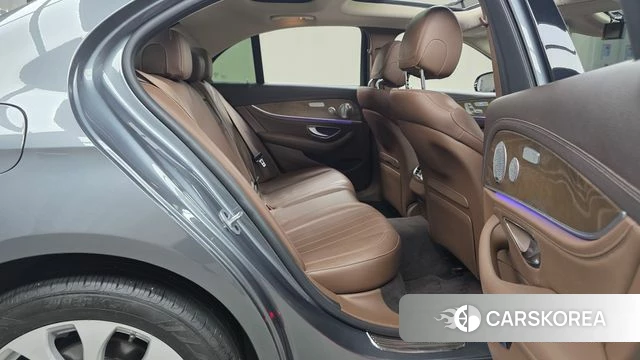 Mercedes-Benz E-Class W213 2019 Серый из Кореи, фото 3
