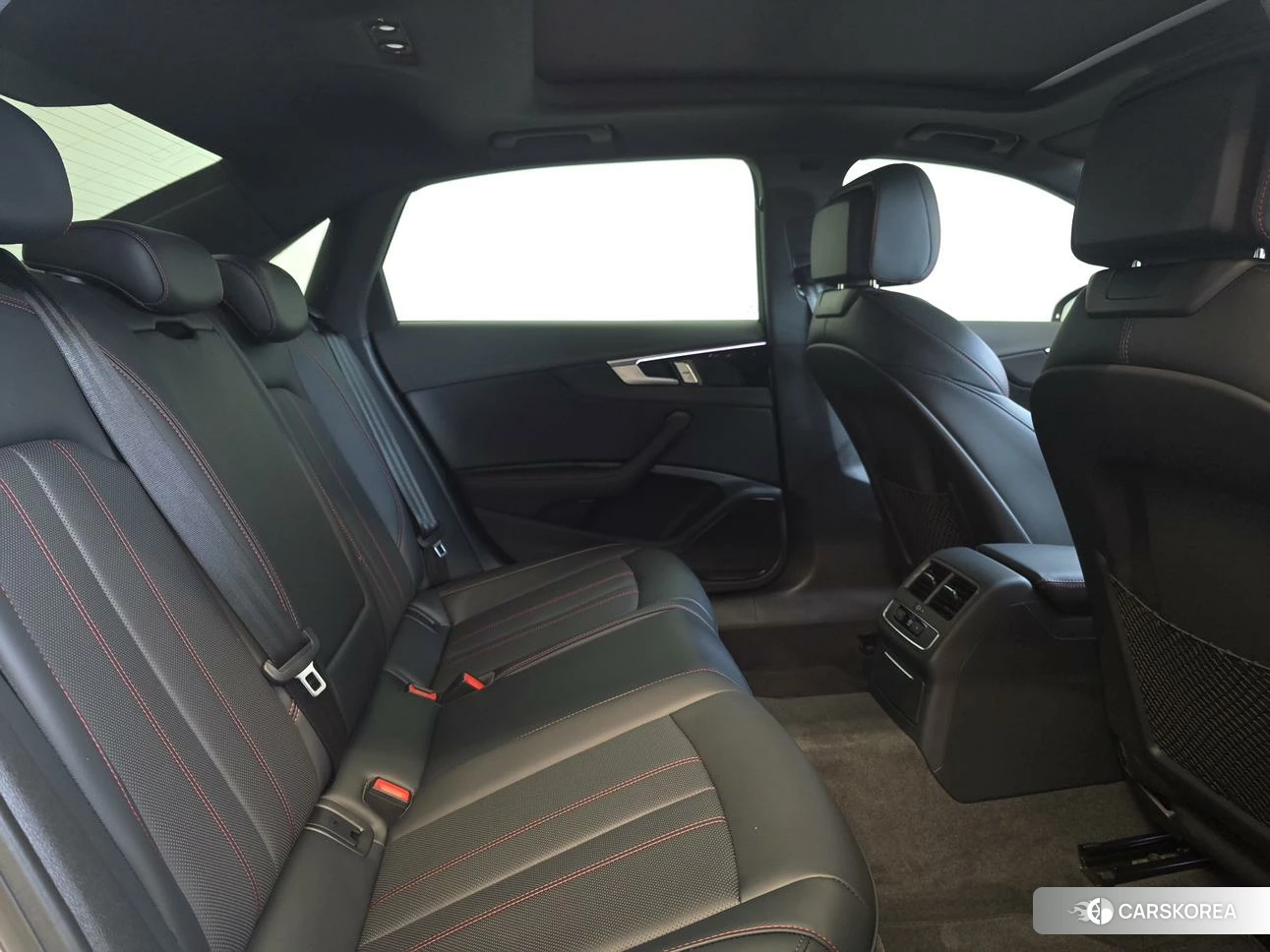 Audi A4L 2025 Белый из Китая, фото 3