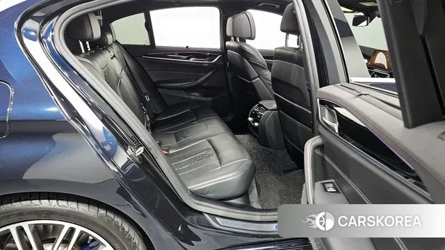 BMW 5 Series (G30) 2019 Черный из Кореи, фото 3