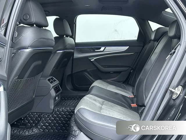 Audi A6L 2021 Черный из Китая, фото 3
