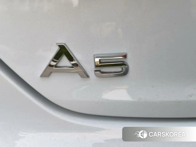 Audi A5 2023 Белый из Китая, фото 3