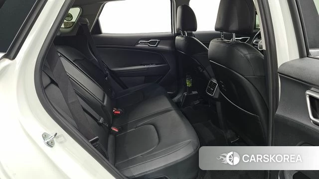 Kia Sportage 5th Generation Hybrid 2022 Белый из Кореи, фото 3