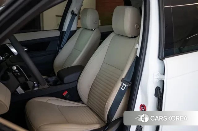 Land Rover Discovery Sports 2nd Generation 2024 Белый из Кореи, фото 3