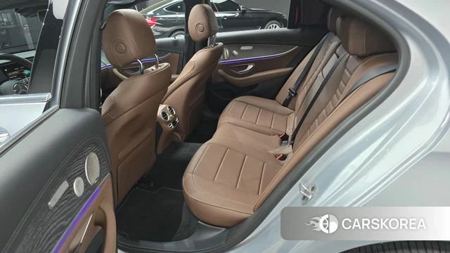 Mercedes-Benz E-Class W213 2022 Серебряный из Кореи, фото 3