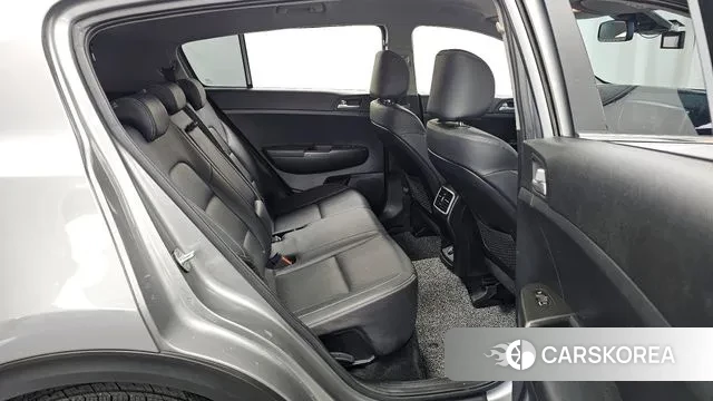 Kia Sportage The Bold 2021 Серебристо-серый из Кореи, фото 3