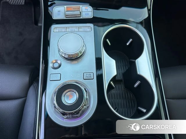 Genesis GV70 2025 Белый из Кореи, фото 3
