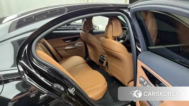 Mercedes-Benz E-Class W214 2024 Черный из Кореи, фото 3