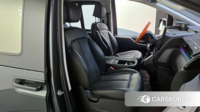 Hyundai Staria 2021 Серый из Кореи, фото 3