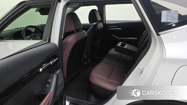Kia Seltos 2022 Белый из Кореи, фото 3