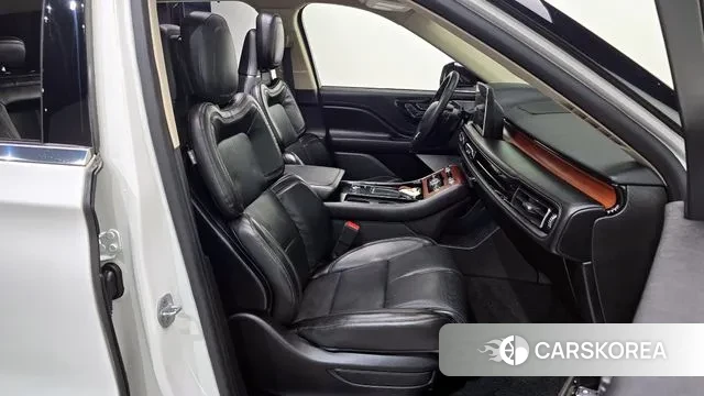 Lincoln Aviator 2nd generation 2020 Белый из Кореи, фото 3