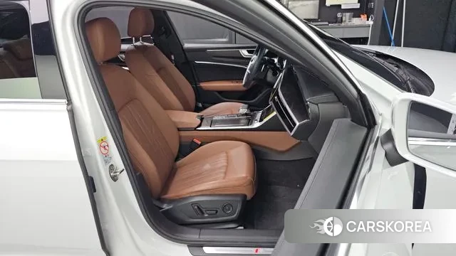 Audi A6 (C8) 2023 Белый из Кореи, фото 3