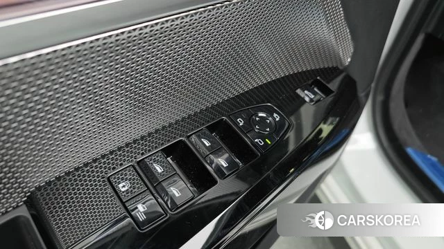 BMW 7 Series (G70) 2025 Белый из Кореи, фото 3