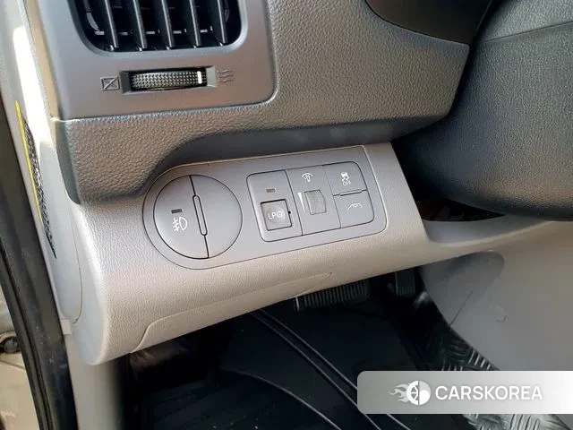 Hyundai The New Grand Starex 2018 Серебряный из Кореи, фото 3