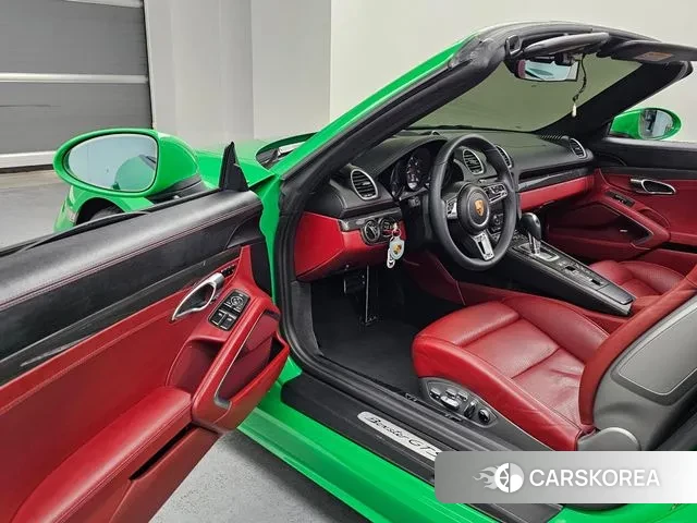 Porsche 718 Boxster 2018 Зеленый из Кореи, фото 3