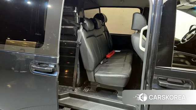 Hyundai Staria 2022 Серый из Кореи, фото 3