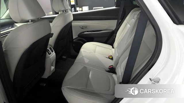 Hyundai The New Tucson (NX4) 2024 Белый из Кореи, фото 3