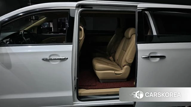 Kia The New Carnival 2018 Белый из Кореи, фото 3