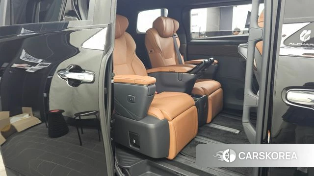 Toyota Alphard 4th Generation 2024 Черный из Кореи, фото 3