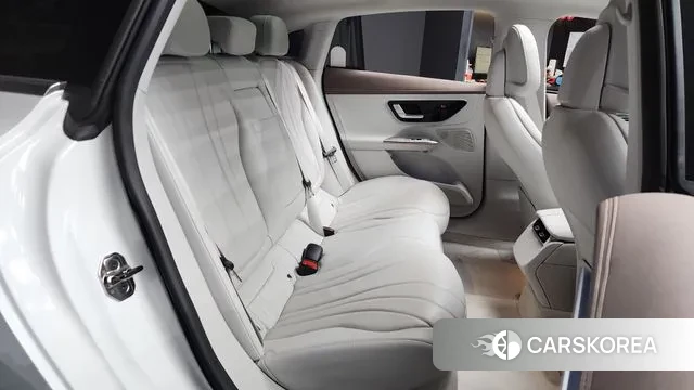 Mercedes-Benz EQE V295 2024 Белый из Кореи, фото 3