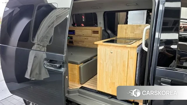 Hyundai Staria 2022 Серый из Кореи, фото 3