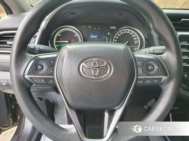 Toyota Camry (XV70) 2020 Серый из Кореи, фото 3