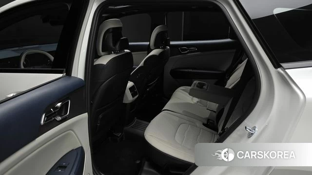 Kia The New Sportage 5th Generation 2025 Белый из Кореи, фото 3