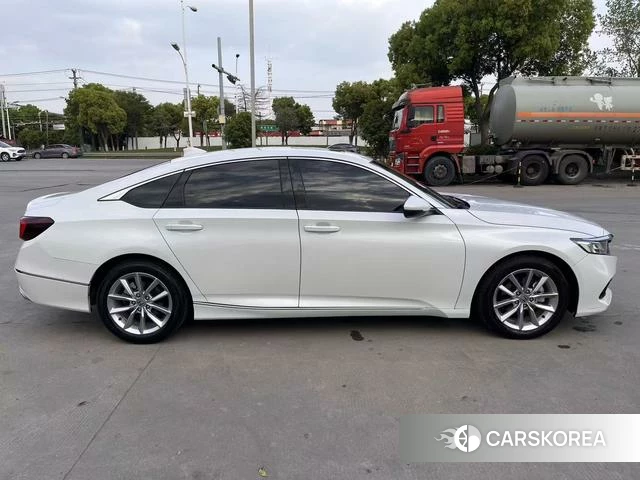 Honda Accord 2022 Белый из Китая, фото 3