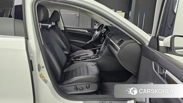 Volkswagen The New Passat 2018 Белый из Кореи, фото 3