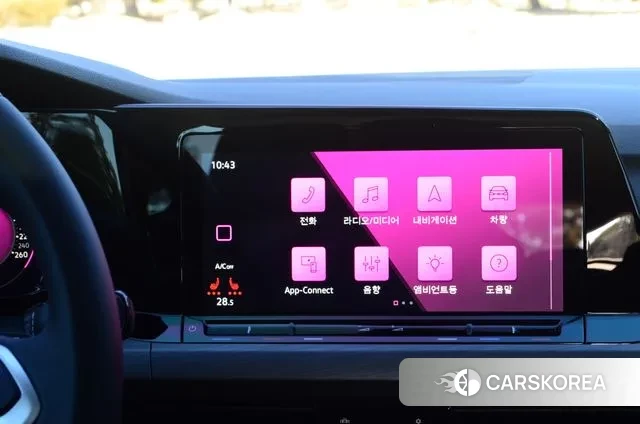 Volkswagen Golf 8th Generation 2024 Черный из Кореи, фото 3