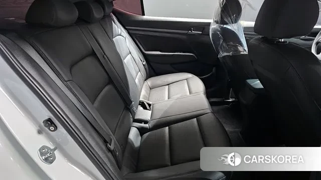 Hyundai Avante AD id 3682516 из Кореи 3