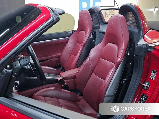 Porsche 718 Boxster 2021 Красный из Кореи, фото 3