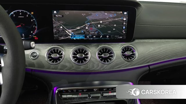 Mercedes-Benz AMG GT 2023 Белый из Кореи, фото 3