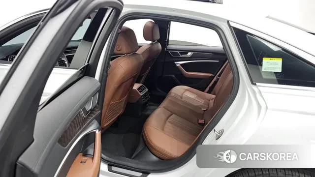 Audi A6 (C8) 2021 Белый из Кореи, фото 3