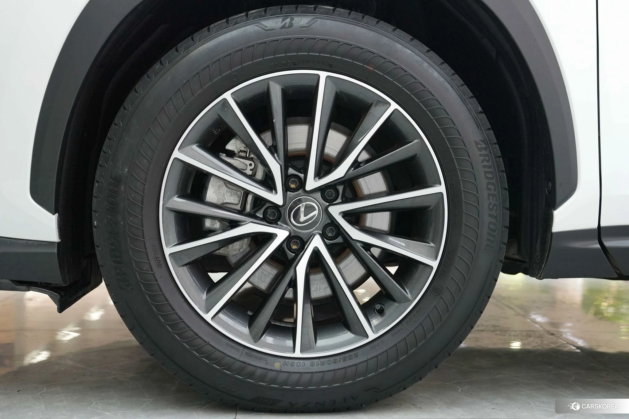 Lexus NX 2023 Белый из Китая, фото 3
