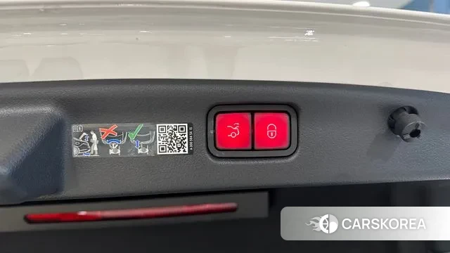 Mercedes-Benz C-Class W206 2023 Белый из Кореи, фото 3