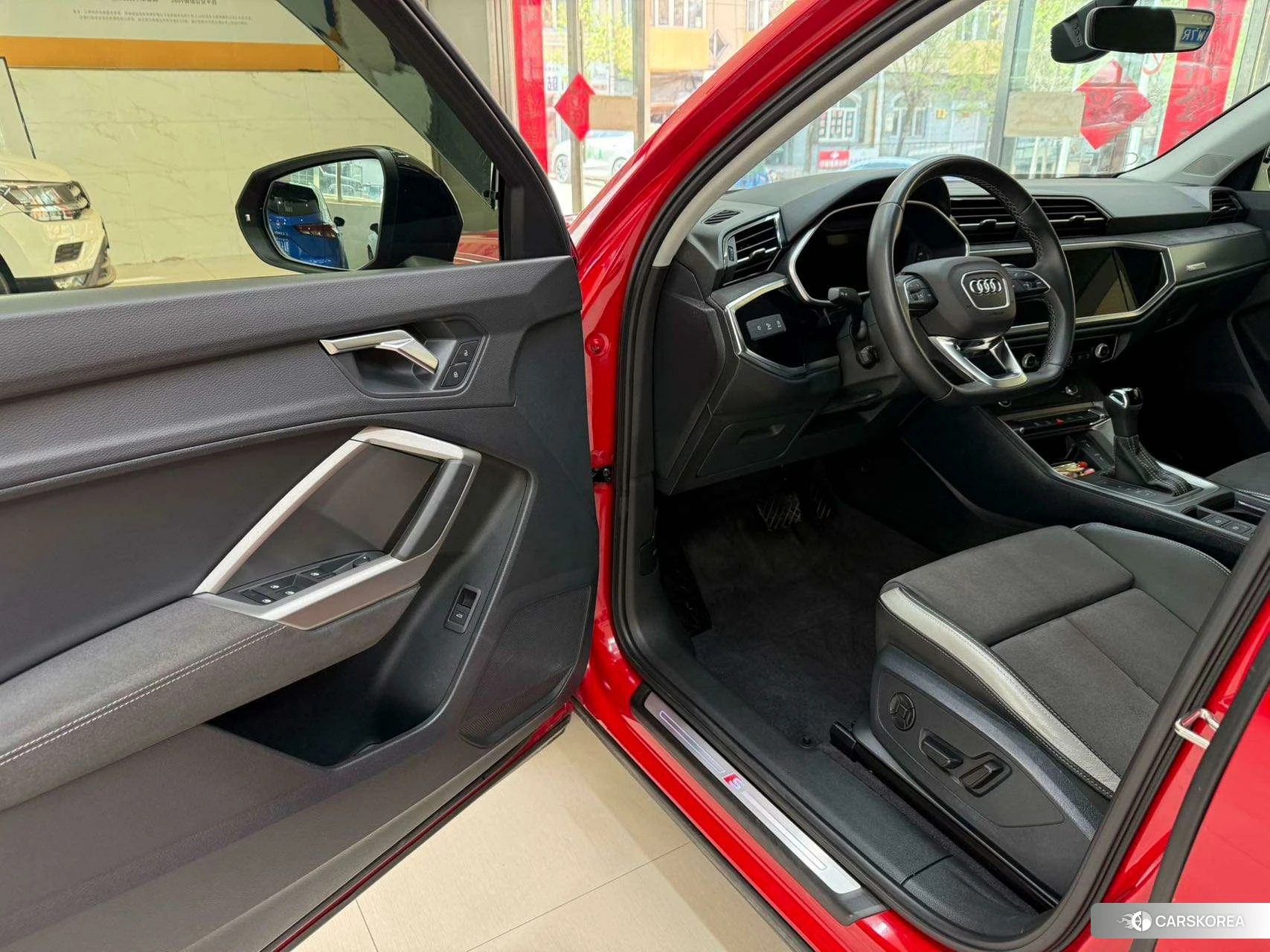 Audi Q3 2022 Красный из Китая, фото 3