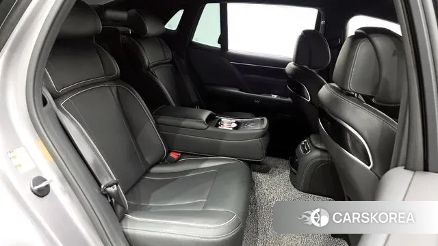 Genesis G90 (RS4) 2024 Серебристо-серый из Кореи, фото 3